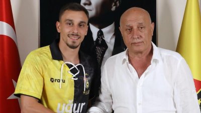 Илиан Илиев стяга куфарите за Истанбулспор