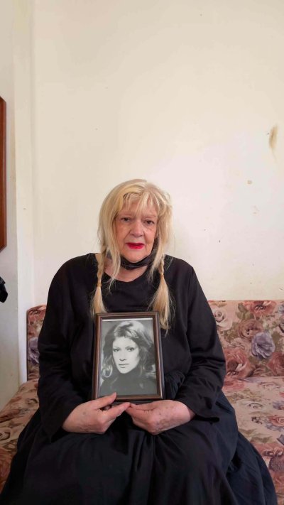 Българска актриса, болната ѝ дъщеря и внуците ѝ мизерстват със 170 евро на месец