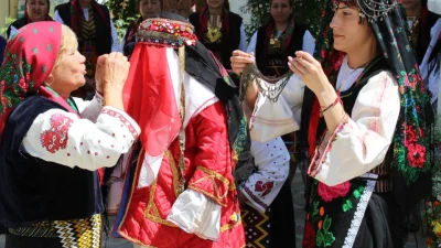 Пет дни празници за Еньовден на остров &bdquo;Св. Анастасия&rdquo;