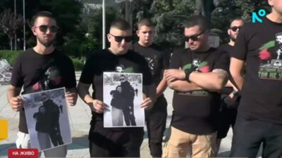 Мездра обяви тридневен траур в памет на двамата загинали младежи