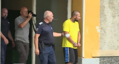 Само в Lupa.bg: Килърът от Угърчин сменял 2 пъти дрехите си, за да прикрие следите от трите трупа