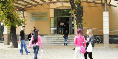 ИЗВЪНРЕДНО: Цивилни ченгета нахлуха в Пловдивския университет, задържан е зам.-ректор
