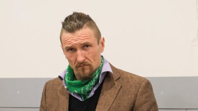Димо Алексиев прави масажи за 60 евро