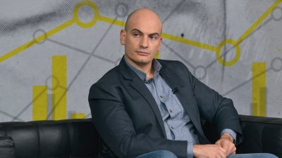 Прокуратурата: Предложили на мъж да пребие разследващия журналист Димитър Стоянов