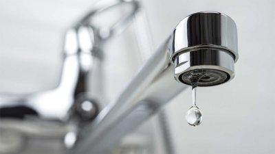 Кюстендил забрани да се полива с питейна вода