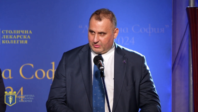 Светило на "Пирогов" спаси бременна, преподава на французи и италианци