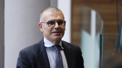 Защо Симеон Дянков дезинформира за бюджета?