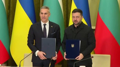СМЯХ: Прогресистите и копейкиновците се карат за Украйна в парламента