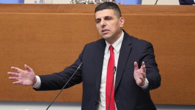 ДБ изкарват "кирливи ризи" в здравеопазването: Крадат се милиарди 