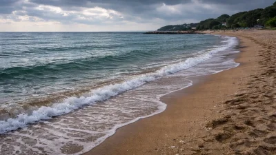 Водата на Офицерския плаж във Варна вече е безопасна за къпане