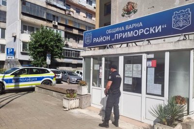 Задържаните служители на район &bdquo;Приморски&ldquo; са знаели, че няма сграда, но са издавали удостоверения за търпимост