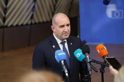 ИЗВЪНРЕДНО: Радев потвърди - налага вето на санкциите срещу Русия