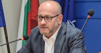 Радан дава своята визия за ДСБ на "Кърниградска", но няма намерение да агитира