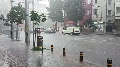 На 1 юли се чакат градушки и наводнения, пазете се! 