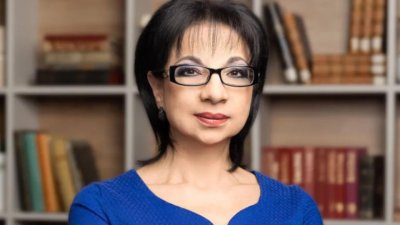 Цветанка Ризова на 60 и във върхова форма