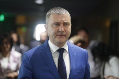 Влади Горанов: Не си взимам заплатата кеш, Магнитски не важи