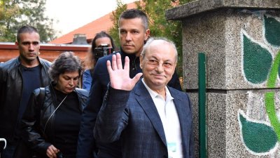 Честито! Ахмед Доган стана дядо за трети път