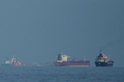 Иран и Катар възстановиха морската търговия след 5 месеца