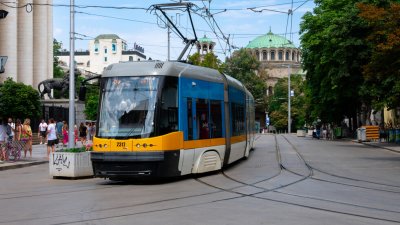 София осигурява 41,8 млн. евро за нови трамваи и електробуси