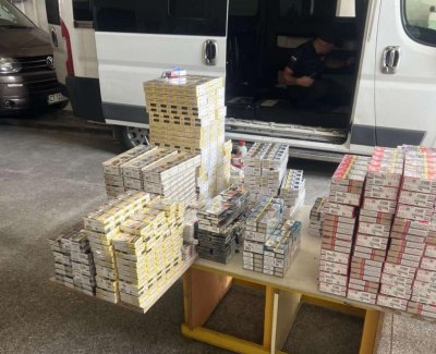 Откриха 7630 кутии цигари в тайници на български коли, пътуващи за Западна Европа