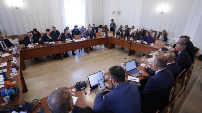 На първо четене: Комисията по отбрана одобри разходи от 2,7 млрд. за армията 