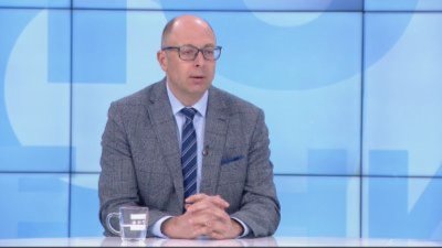 Йордан Божилов оптимист: Войната между Русия и Украйна ще приключи с мирно решение