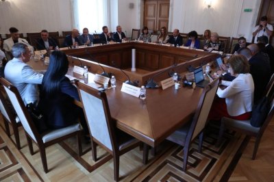 Изслушват единствения кандидат за член на антикорупционната комисия