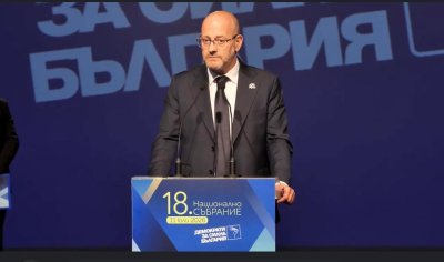 ТОЙ Е: Радан Кънев отново е лидер на ДСБ 