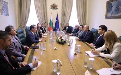 Радев започна да рекламира Турция като газов хъб №1