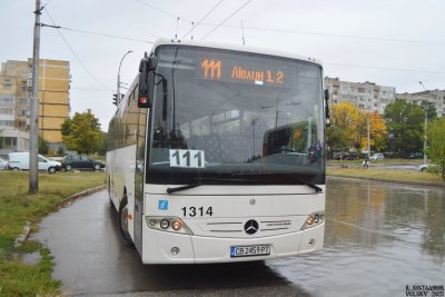 Временно променят движението на два автобуса в София