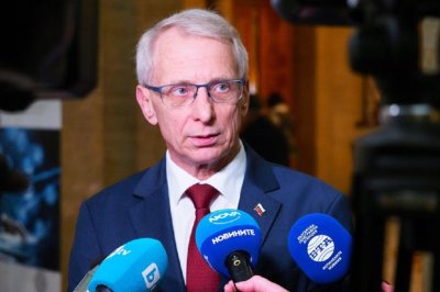Денков: Демерджиев е само бушон