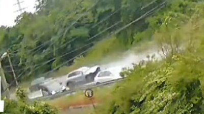 Повдигнаха обвинение на шофьора, убил жена при катастрофата край Владая