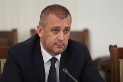 Транспортният министър: Не ставаме мишена с американските самолети
