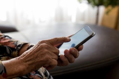 Разкриха телефонна измама за близо 9000 евро в Пернишко