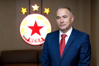 Гореща новина разтърси ЦСКА Бойко Величков вече не е спортен