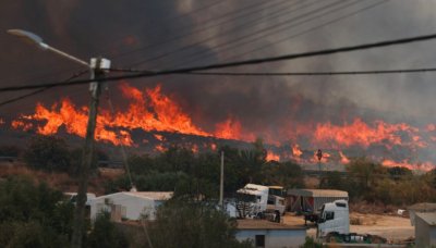 Евакуираха над 250 000 души заради пожари във Франция и Испания