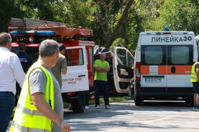  Трагедия без край: Майка, баба, дядо и дете са жертвите на мелето на пътя Русе-Бяла