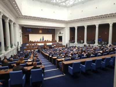 Депутатите излизат във ваканция от 5-и август