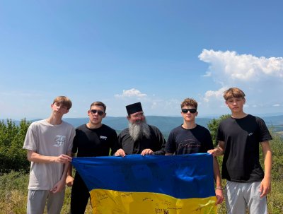 Архимандрит Никанор: Наказаха ме, защото приех украински деца в храма!