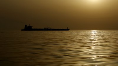 Гърция се тревожи за сигурността в Черно море, дава съвети за търговските кораби