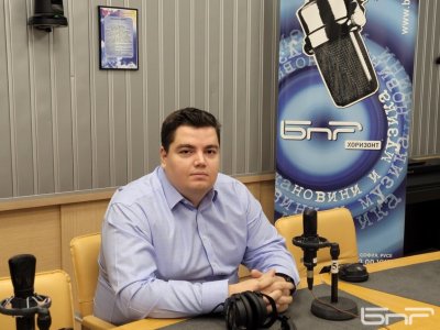 Татин Стою: &bdquo;Продължаваме промяната&ldquo; подкрепя Андрей Гюров за президент
