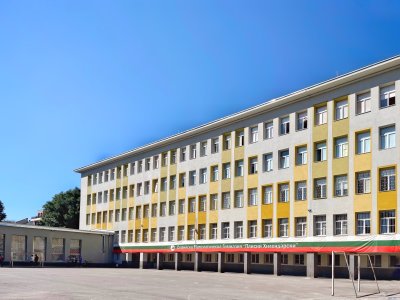 Близо 1700 свободни места за осмокласниците в София преди третото класиране