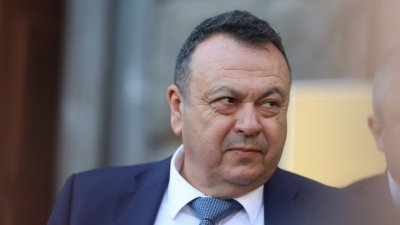 Хамид Хамид: Демерджиев е в паника, кара НАП да го "пере"