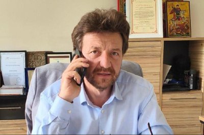 "Слатина" бедства, кметът свика спешна среща заради боклука 