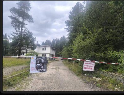 Въоръжени частни гардове поеха охраната на кървавата хижа &bdquo;Петрохан&ldquo; (снимки)