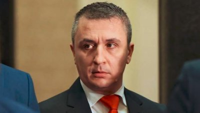Бивш министър с черна прогноза: Скоро бензинът у нас ще мине 2 евро за литър