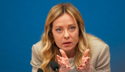 Италия връща граничните проверки по въздух и вода от преди Шенген заради мигрантската криза в Испания