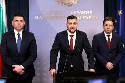 ДБ питат OFAC плащал ли е Божков на Борисов и Горанов 