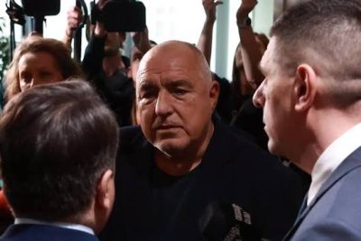 Мирчев към ББ: Преди да се мъчиш да ни обединяваш, кажи за подкупите от Черепа 