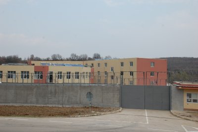 Екшън в Пъстрогор: Мигрант открадна колата на кмета и избяга